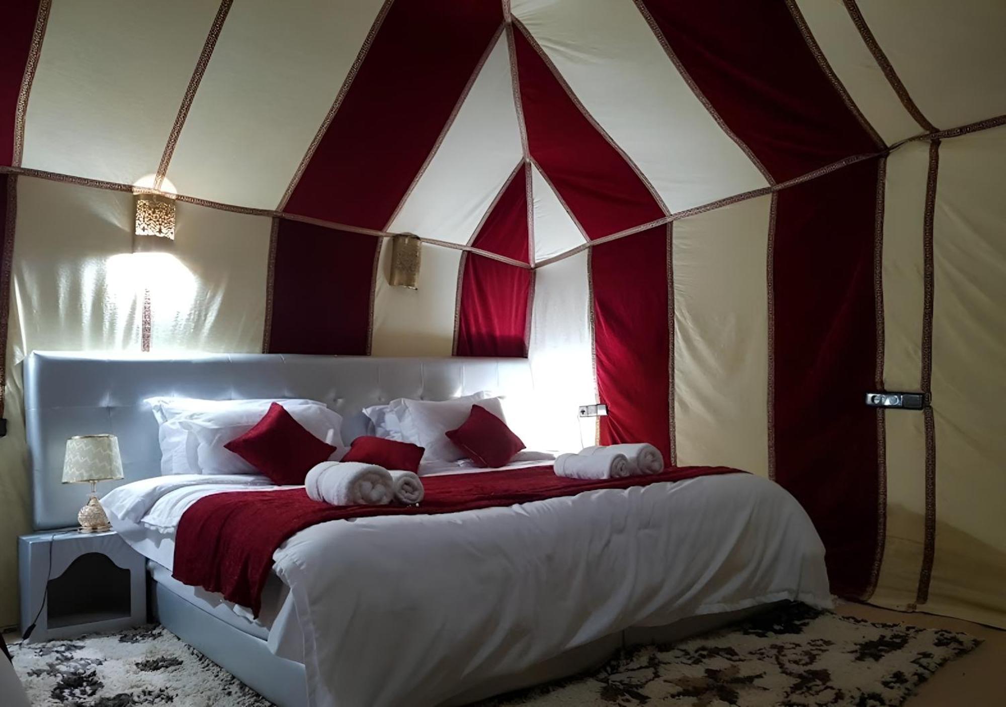 Merzouga Luxurious Tented المظهر الخارجي الصورة